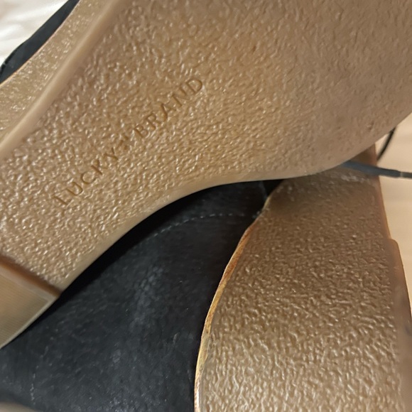 Lucky Brand Wedge Shoe - Picture 9 of 10